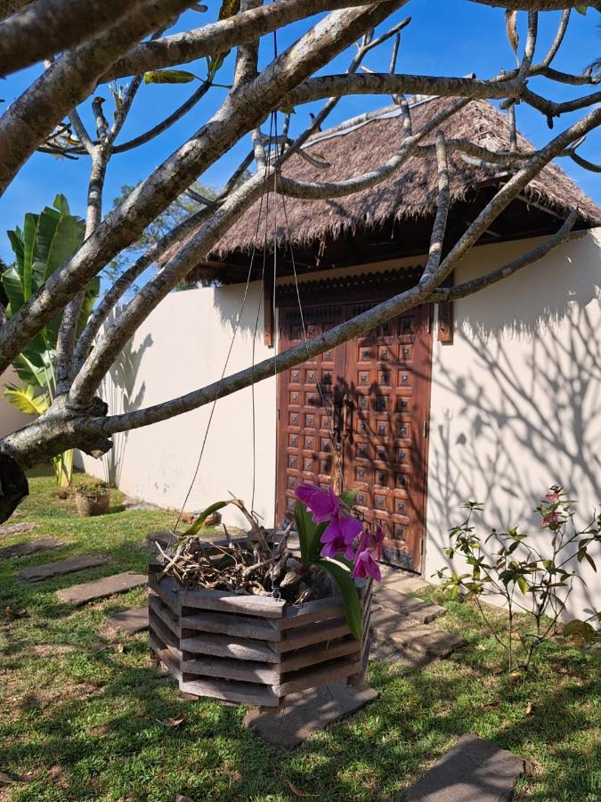 Laura Guest House-Adult Only- Hua Thanon strand Eksteriør bilde