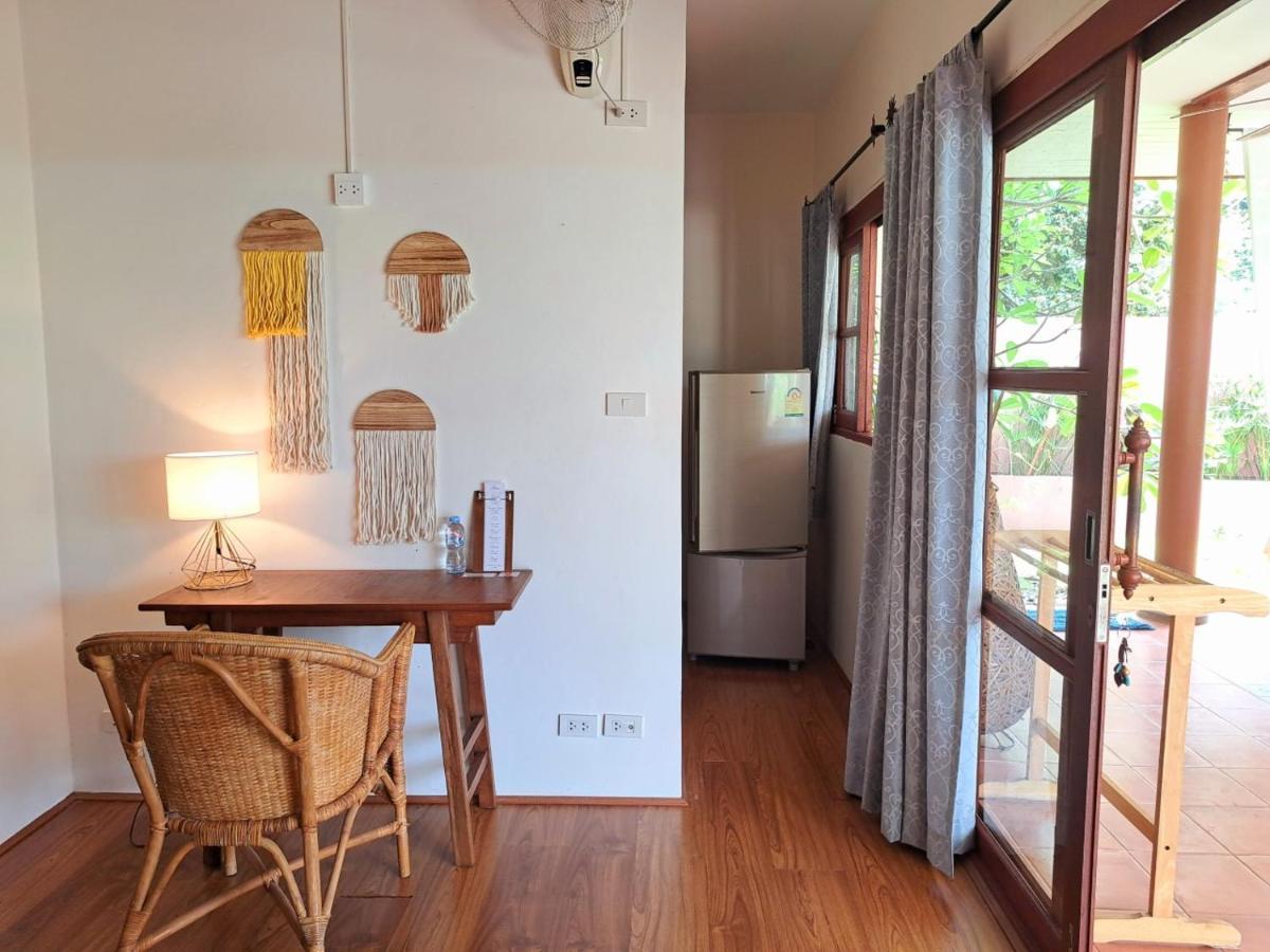 Laura Guest House-Adult Only- Hua Thanon strand Eksteriør bilde